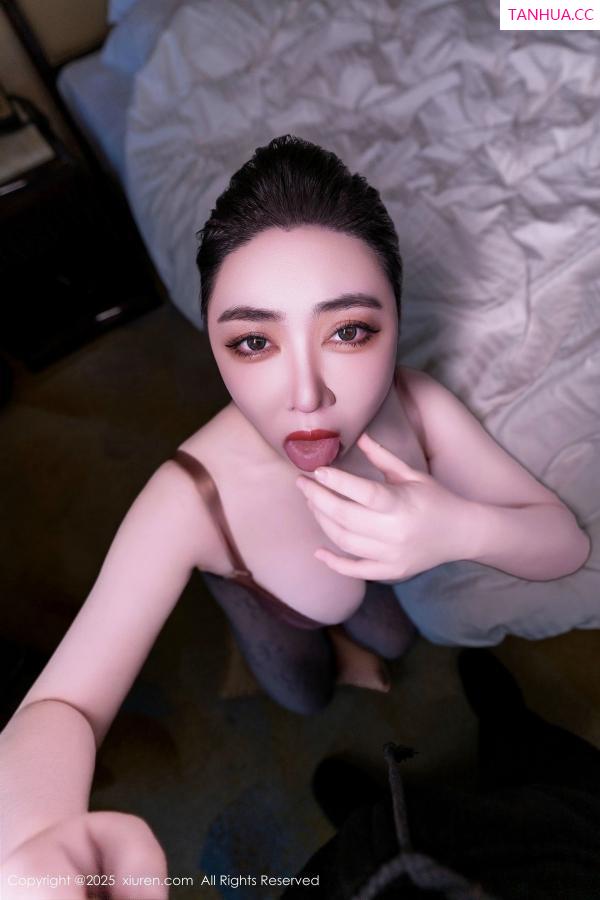   [XiuRen]高清写真图 2025.03.03 No.9955 风景尤美 丝袜美臀第58张图片